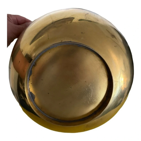 Large Vintage Brass Bowl - Picture 5 of 9